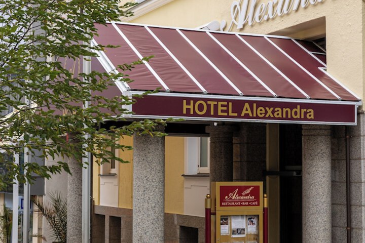 Hotel 53 of 53