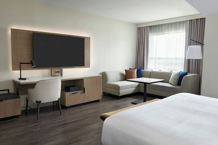 Room 12 of 64