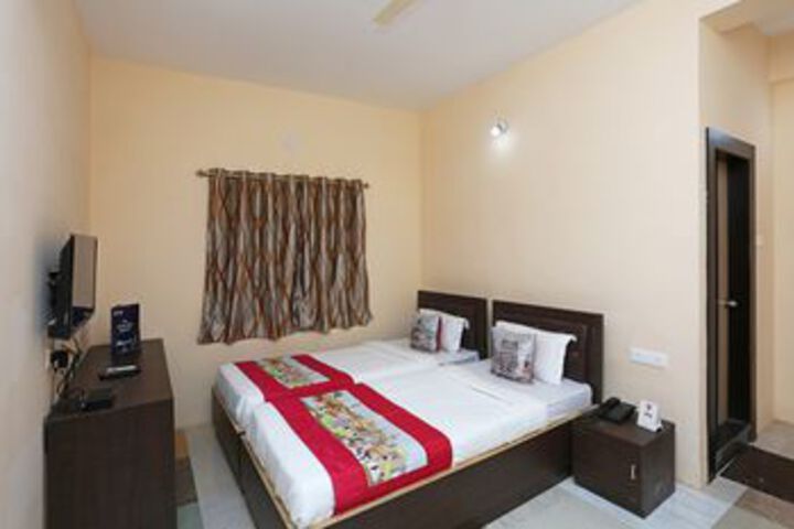 Room 8 of 21