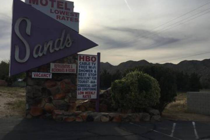 Photo of SANDS MOTEL