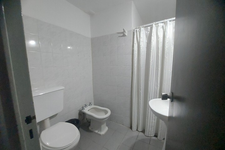 Room 28 of 40
