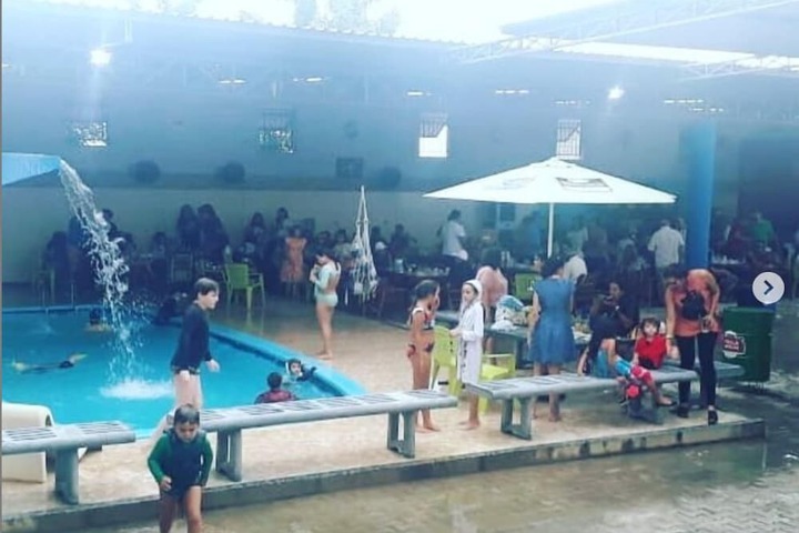 Pool 6 of 13