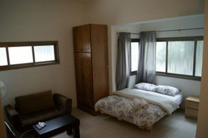 Room 96 of 133