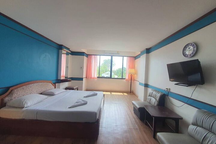 Room 68 of 147