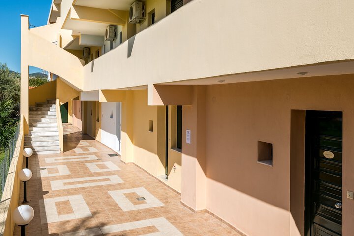 Terrace/Patio 40 of 61