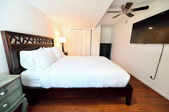 Room 15 of 64