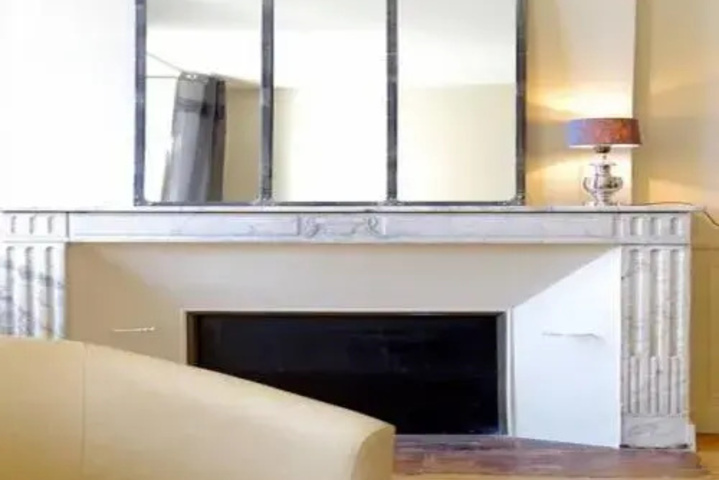 Room 4 of 11