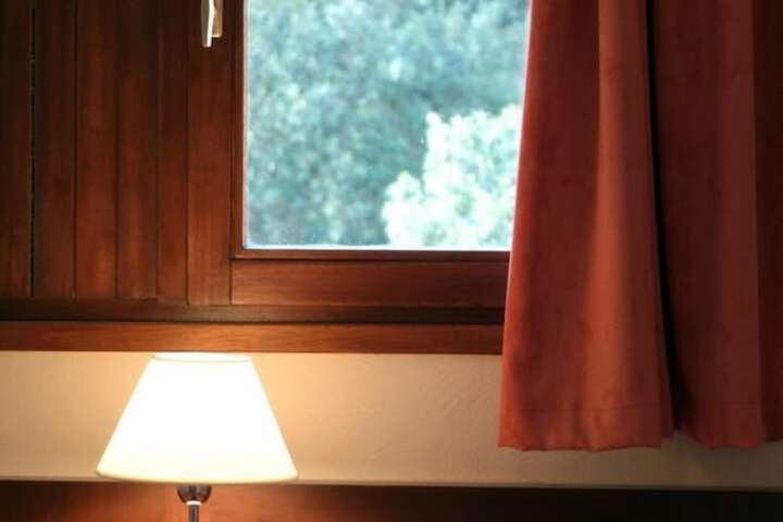 Room 15 of 35