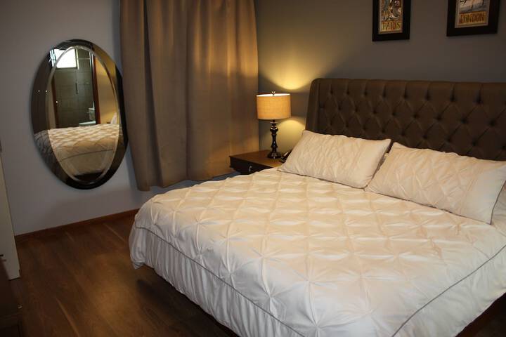 Room 3 of 80