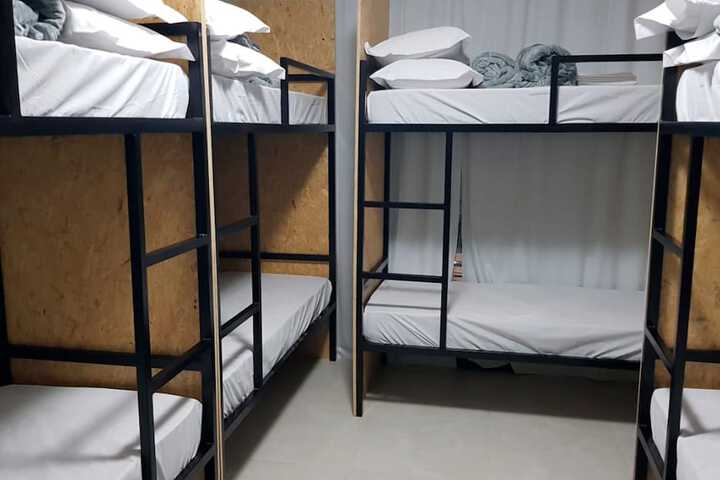 Room 7 of 40