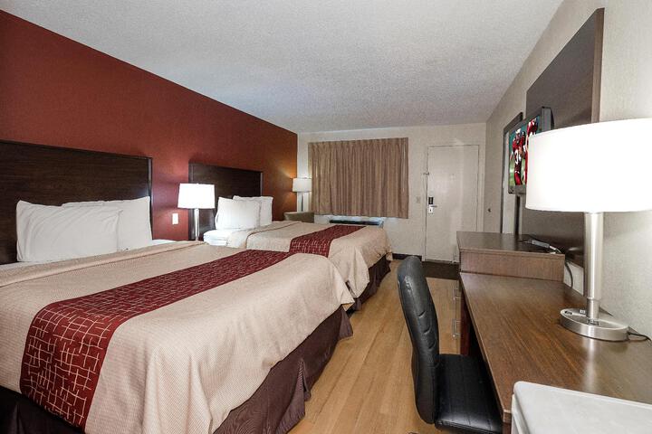 2 Queen Beds (9 of 9)