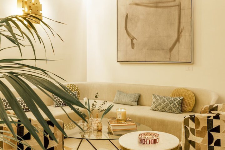 Guest Lobby