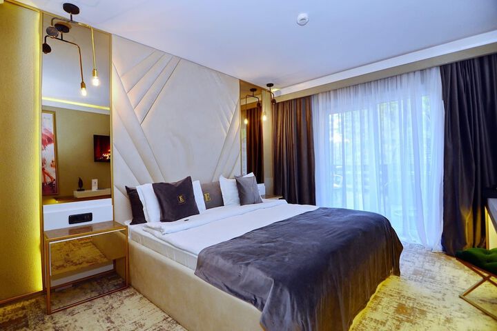 Room 36 of 104