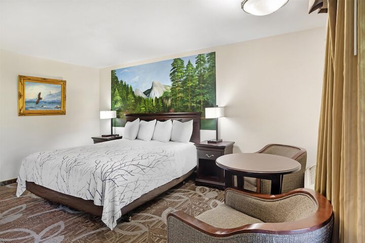 Room 10 of 62