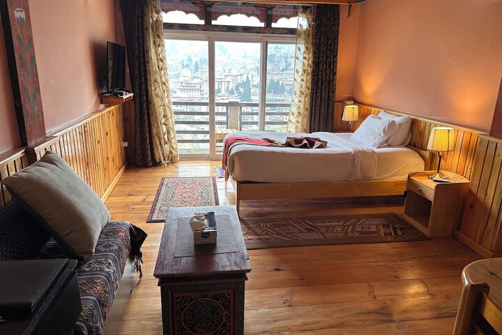 Room 13 of 22