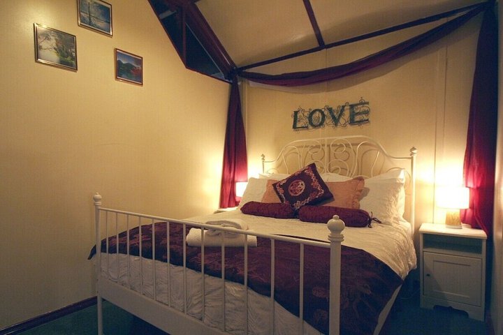 Room 7 of 26