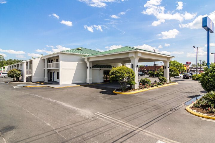Motel 6 Waycross GA in Waycross, GA