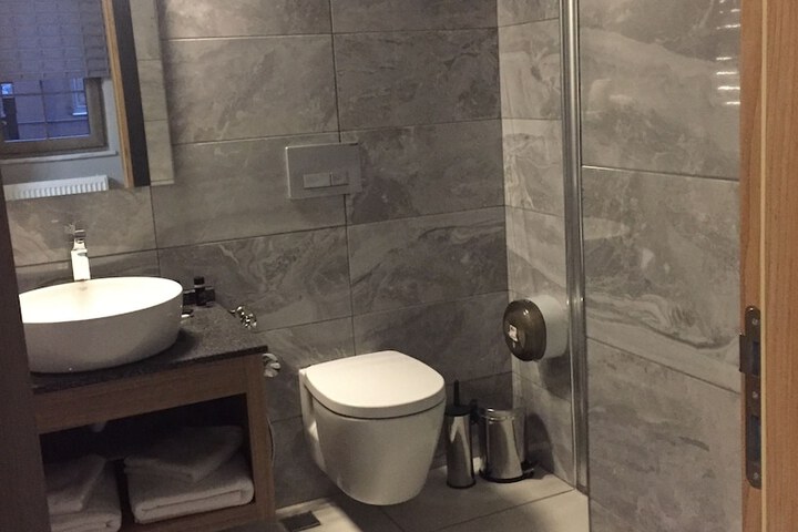 Room 46 of 72