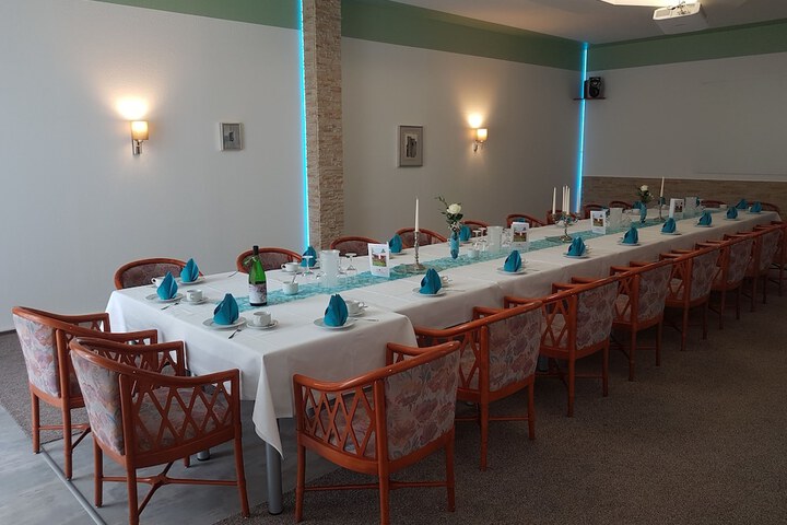 Ballroom/Hall 24 of 28