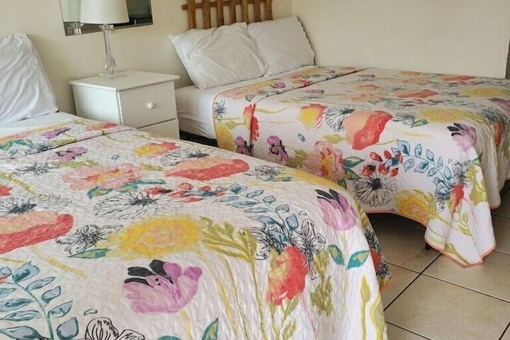 Room 4 of 14