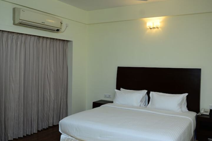 Room 3 of 31