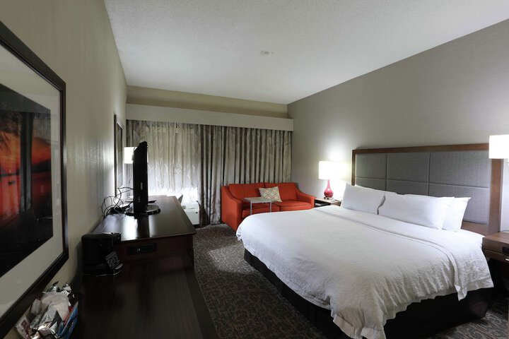Room 27 of 105