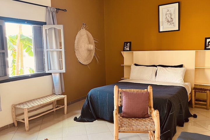 Room 16 of 27