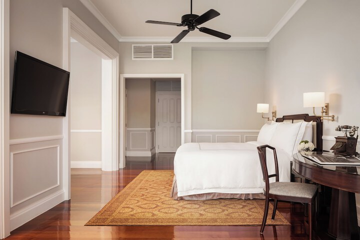 Room 18 of 219