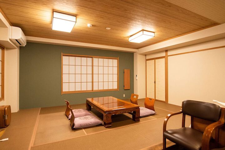 Room 20 of 77