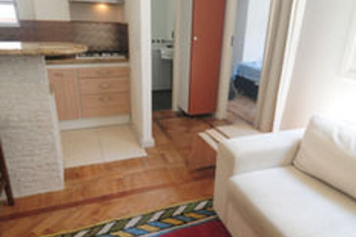 Room 21 of 27