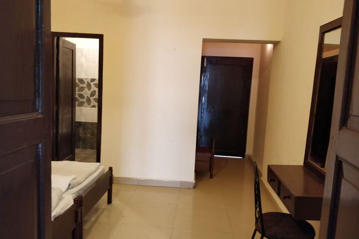 Room 21 of 52