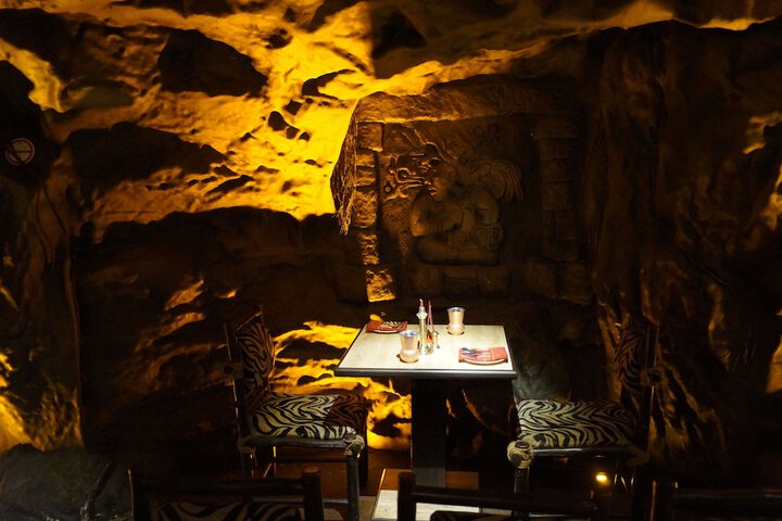 Dining 58 of 76