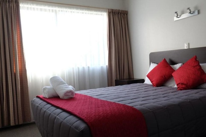 Room 3 of 55