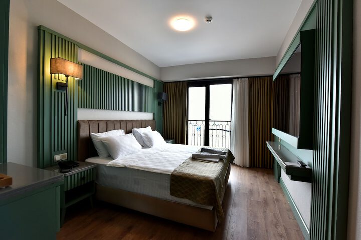 Room 5 of 21