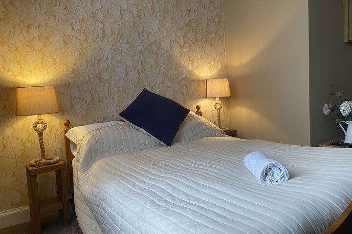 Room 13 of 44