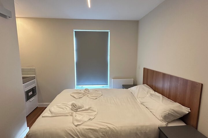 Room 8 of 24