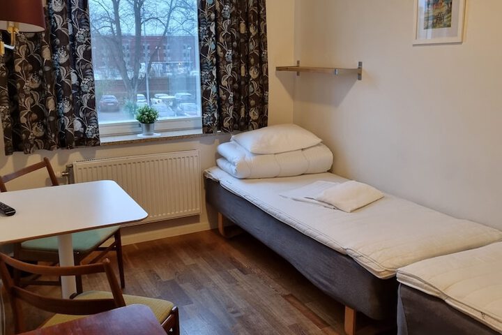 Room 26 of 81