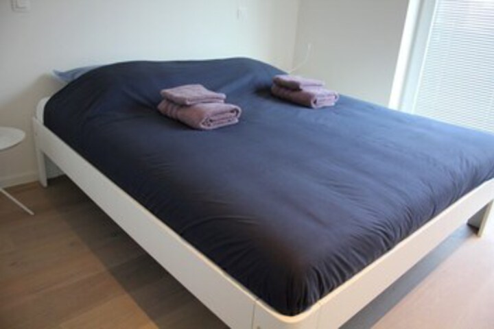 Room 3 of 11