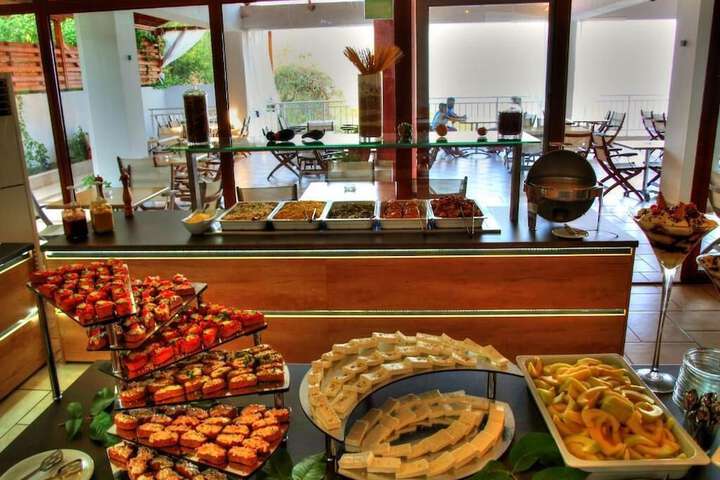 Breakfast/Coffee Service 39 of 47