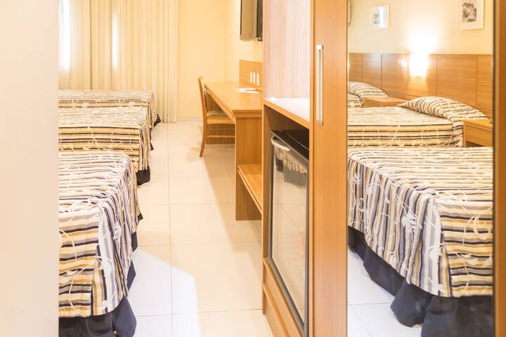 Room 62 of 198