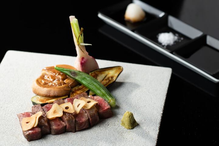 Dining 64 of 82