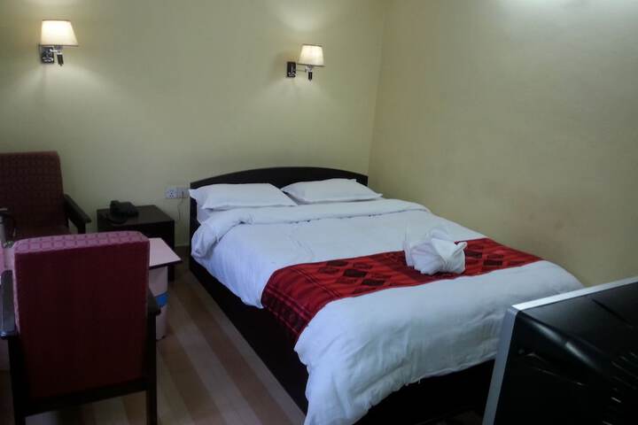 Room 10 of 65