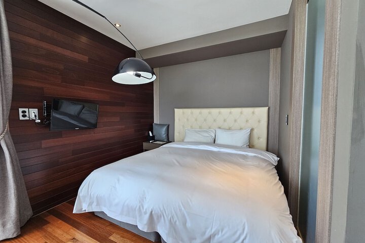 Room 90 of 138