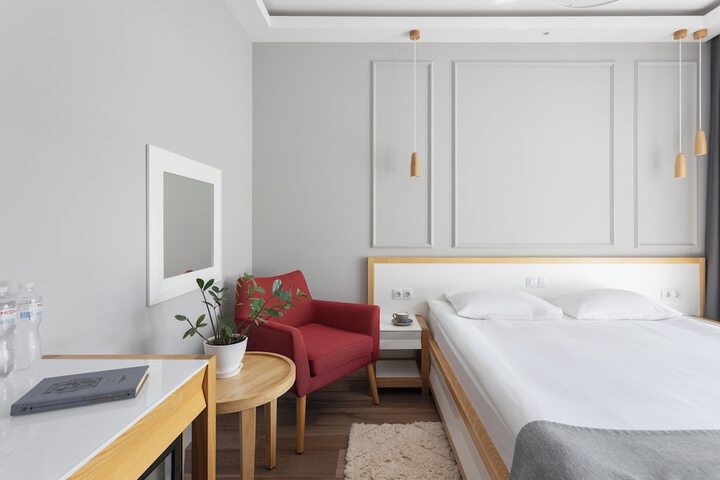 Room 19 of 36