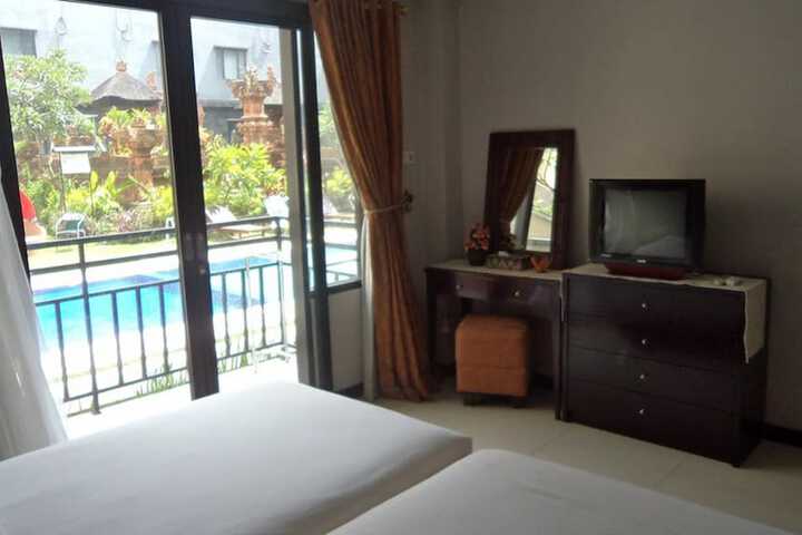 Room 8 of 41