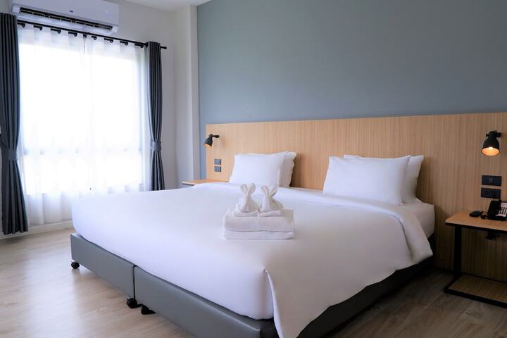 Room 10 of 23