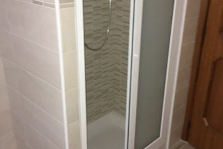 Room 6 of 11