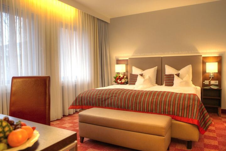 Room 3 of 19