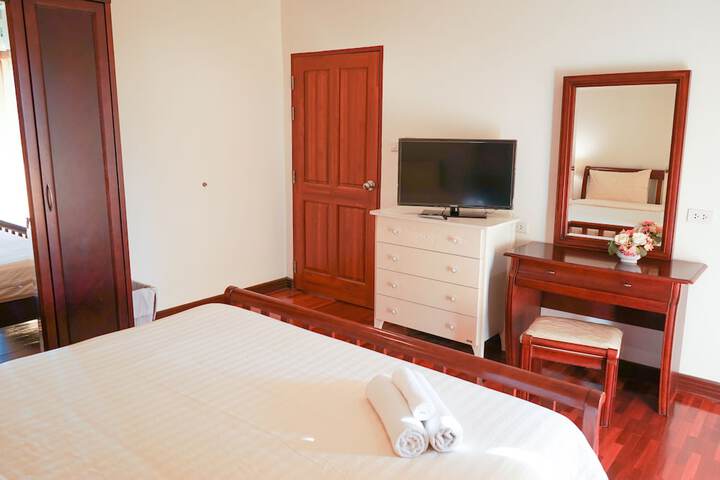 Room 10 of 40