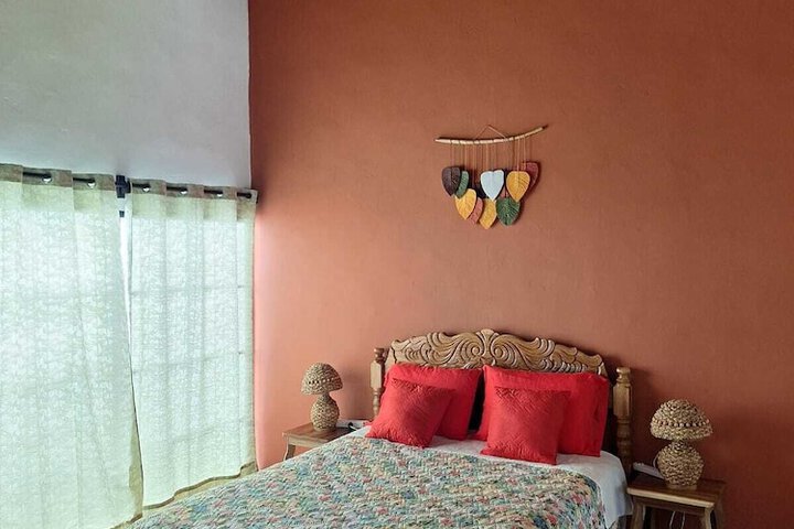 Room 2 of 23